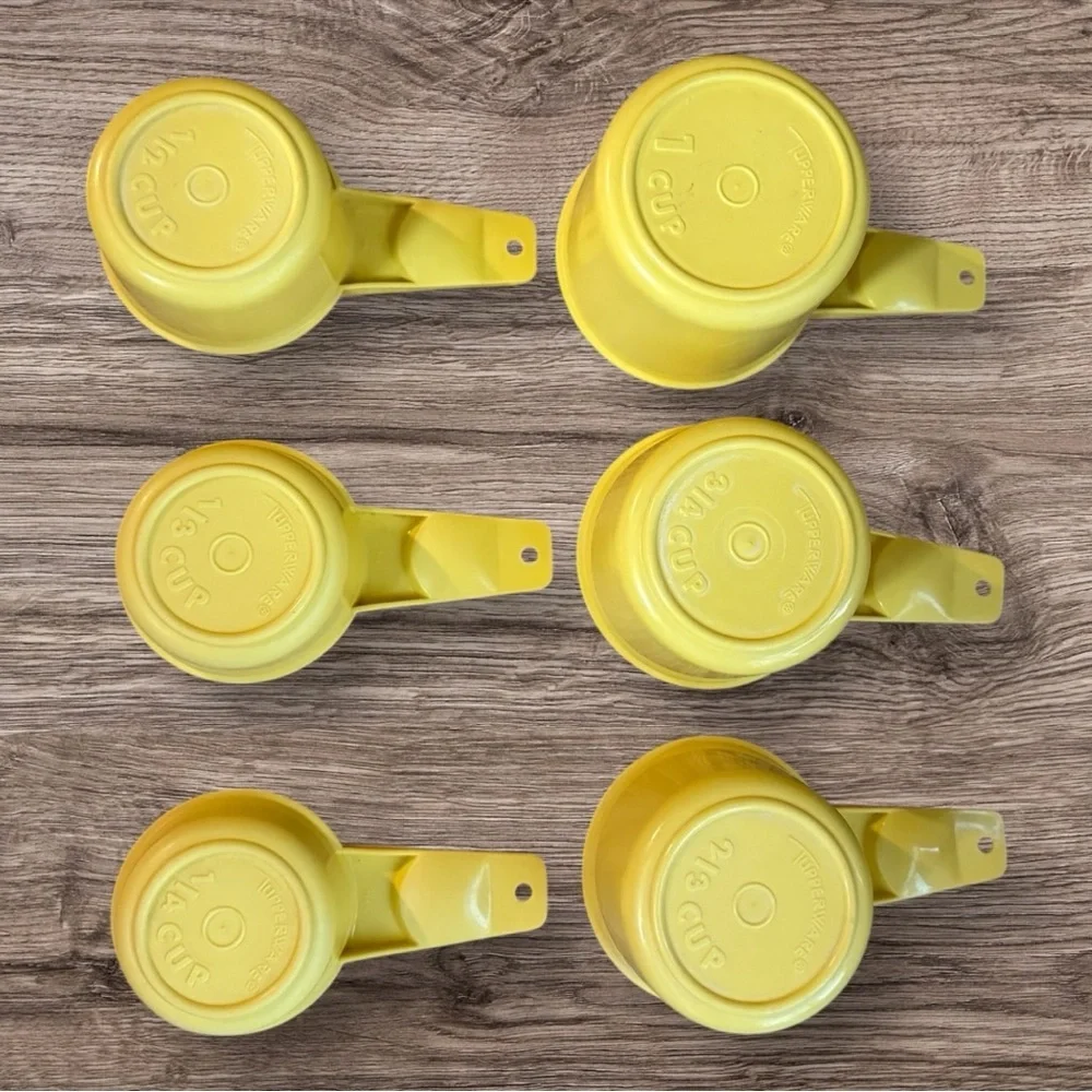 Vintage Daffodil Yellow Tupperware Stacking Set of 6 Measuring Cups
